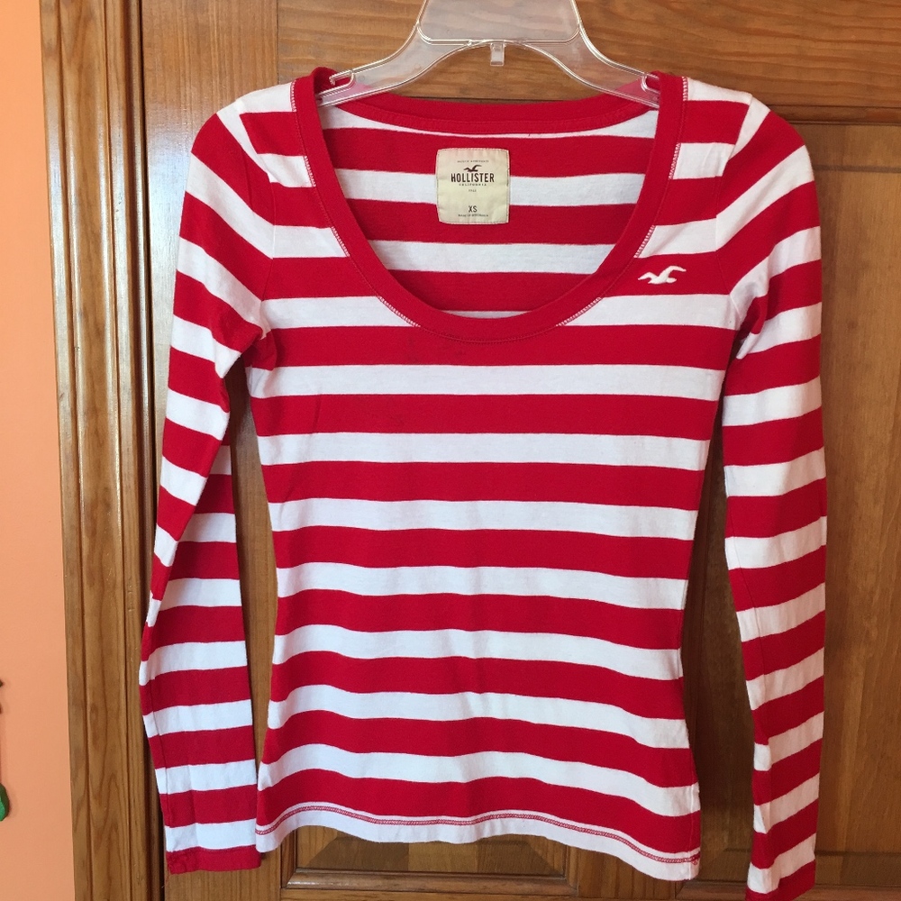 Hollister long sleeve T-shirt  Size XS